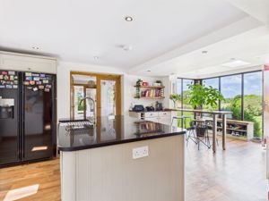 Kitchen- click for photo gallery